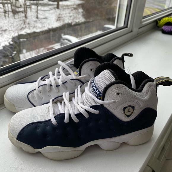 Air Jordan JumpMan Team II - Picture 1 of 3